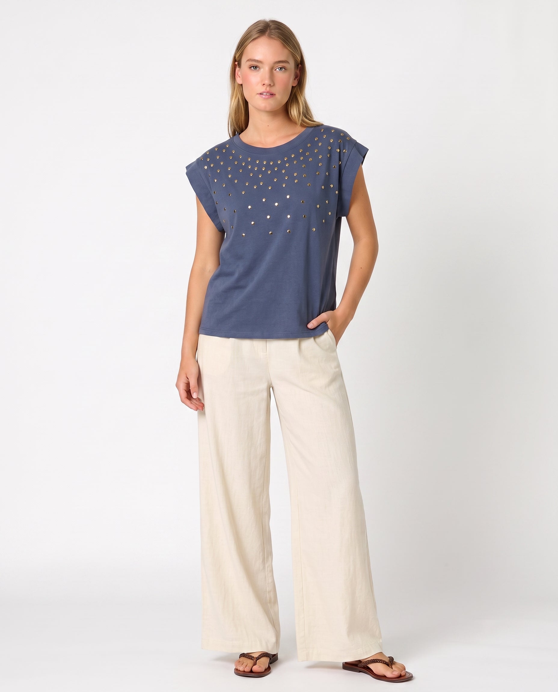 Camiseta con tachuelas — Modas Carrusel