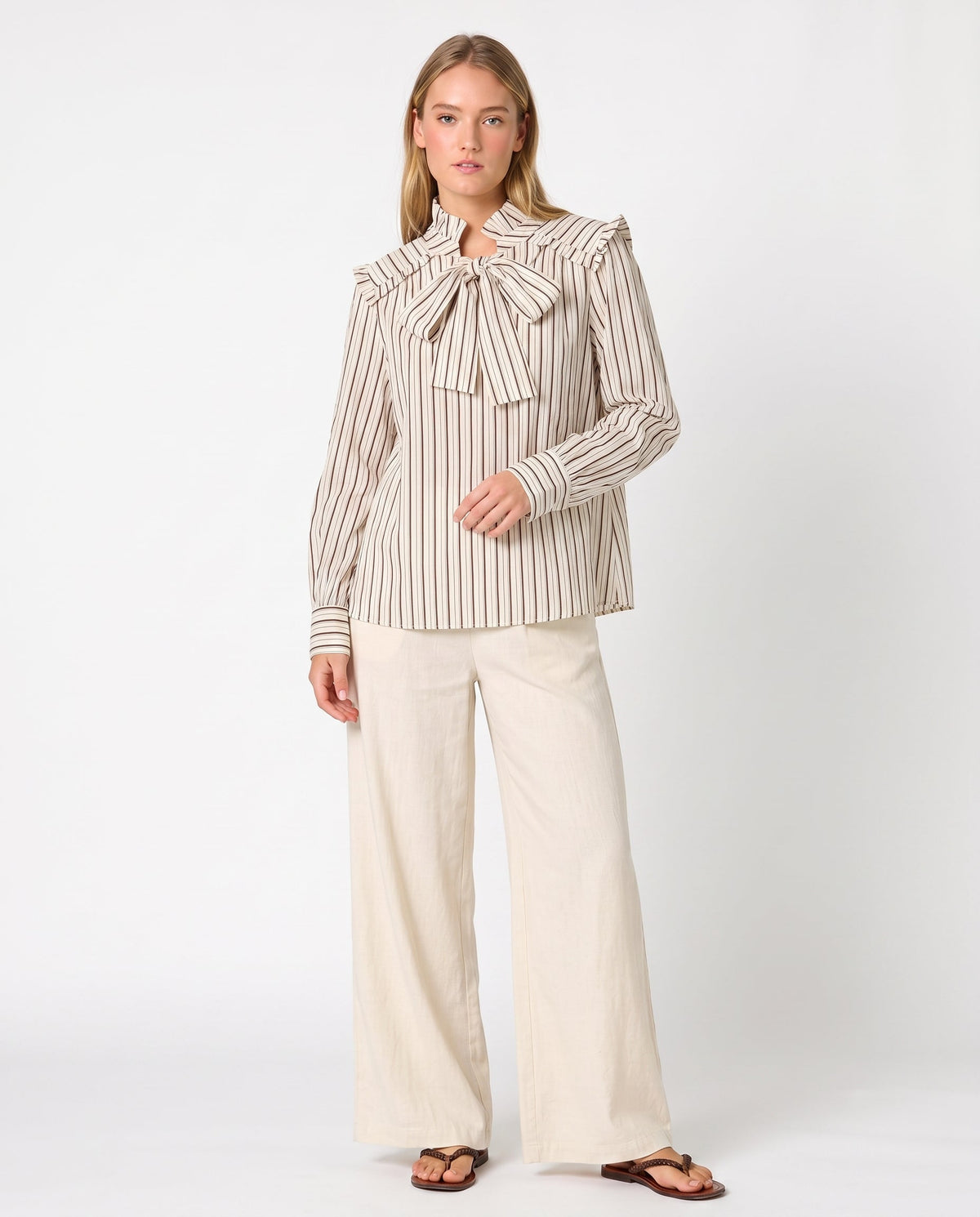 Camisa cuello volante rayas marrón — Modas Carrusel