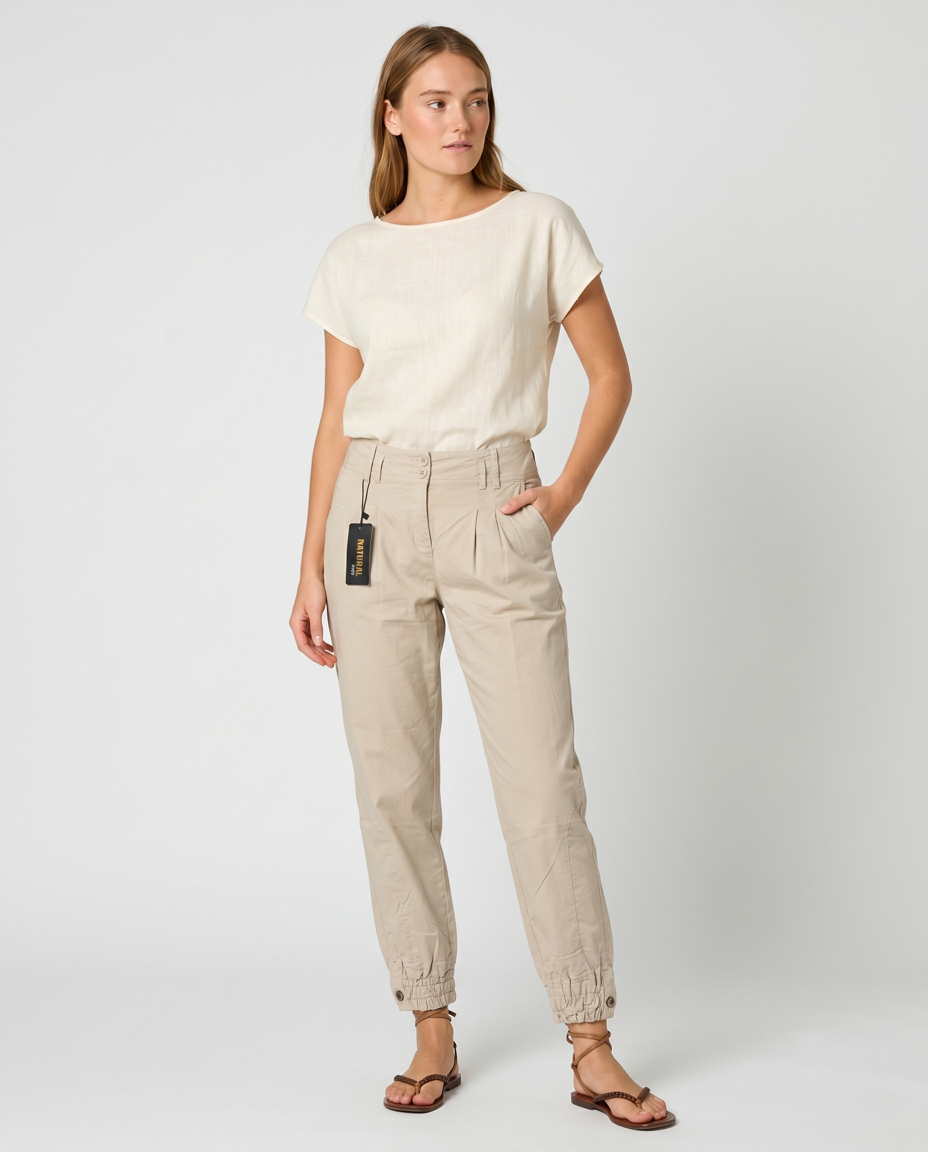 Pantalón cargo beige
